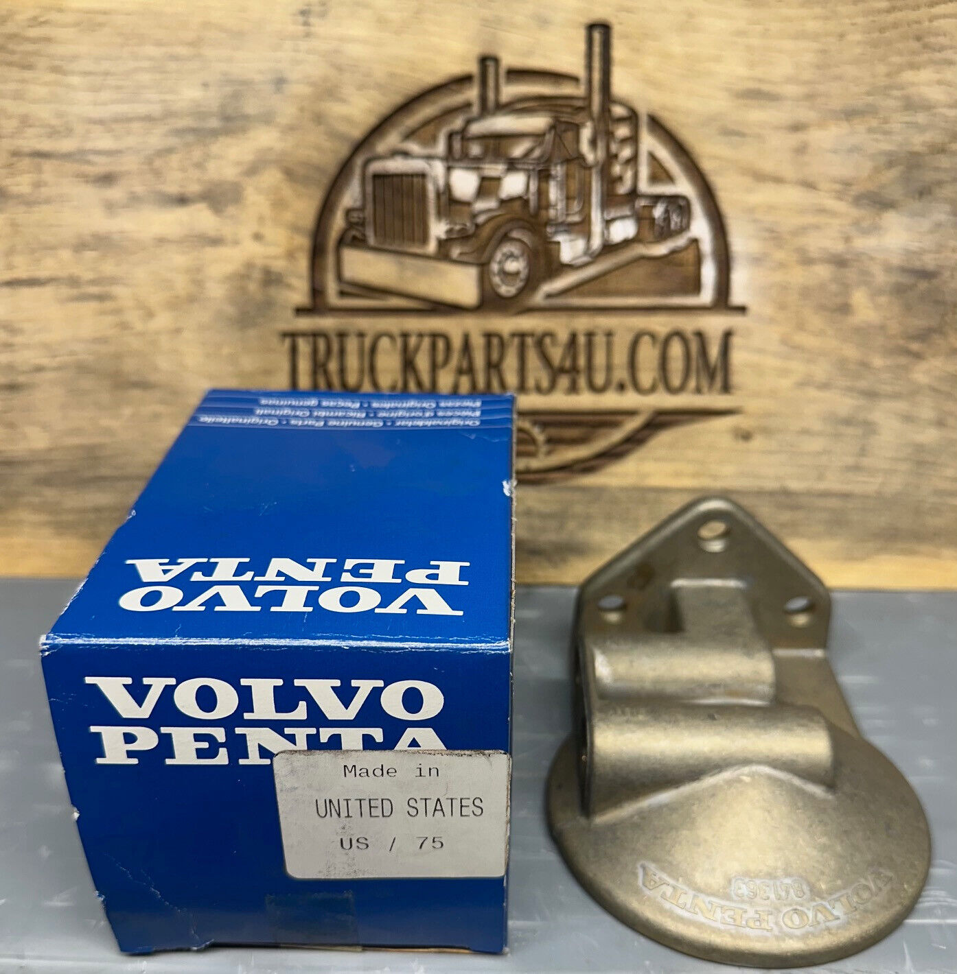 841363 Volvo Penta filter cap 841363-5 – new genuine NOS